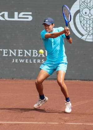 HOUSTON, TX - APRIL 03: Learner Tien (USA) in action during the singles quarterfinals of the Men™s Clay Court Championship on April 3, 2026 at River Oaks Country Club in Houston, Texas. (Photo by Leslie Plaza Johnson Icon Sportswire) TENNIS: APR 03 US Men s Clay Court Championship EDITORIAL USE ONLY Icon260403013