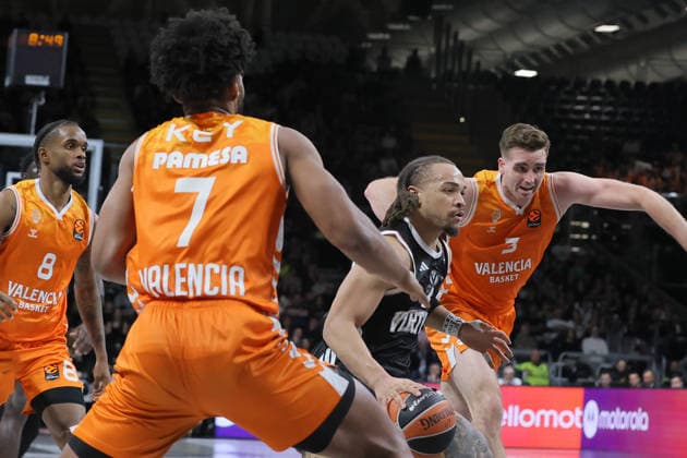 03 Carsen EDWARDS Virtus Bologna Match BASKETBALL - EUROLEAGUE Virtus Bologna vs Valencia Basket 03-04-2026 03v Nate Reuvers Valencia Basket Match BASKETBALL - EUROLEAGUE Virtus Bologna vs Valencia Basket 03-04-2026 07v Braxton Key Valencia Basket Match BASKETBALL - EUROLEAGUE Virtus Bologna vs Valencia Basket 03-04-2026 during Virtus Bologna vs Valencia BC, Basketball Euroleague match in Bologna, Italy, April 03 2026  Copyright: xValentinoxOrsini IPAxSportx xipa-agency.netx xx IPA_73742143 IPA_Agency_IPA73742143
