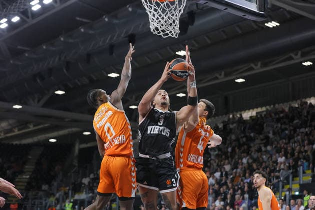 03 Carsen EDWARDS Virtus Bologna Match BASKETBALL - EUROLEAGUE Virtus Bologna vs Valencia Basket 03-04-2026 00 Brancou Badio Valencia Basket Match BASKETBALL - EUROLEAGUE Virtus Bologna vs Valencia Basket 03-04-2026 04 Jaime Pradilla Valencia Basket Match BASKETBALL - EUROLEAGUE Virtus Bologna vs Valencia Basket 03-04-2026 during Virtus Bologna vs Valencia BC, Basketball Euroleague match in Bologna, Italy, April 03 2026  Copyright: xValentinoxOrsini IPAxSportx xipa-agency.netx xx IPA_73742154 IPA_Agency_IPA73742154