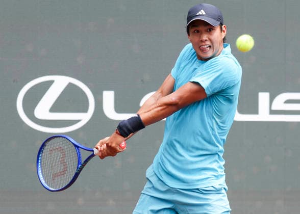 HOUSTON, TX - APRIL 03: Learner Tien (USA) in action during the singles quarterfinals of the Men™s Clay Court Championship on April 3, 2026 at River Oaks Country Club in Houston, Texas. (Photo by Leslie Plaza Johnson Icon Sportswire) TENNIS: APR 03 US Men s Clay Court Championship EDITORIAL USE ONLY Icon260403060