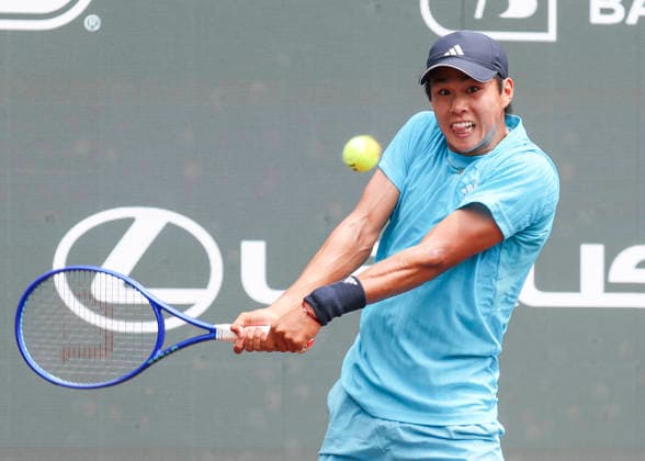 HOUSTON, TX - APRIL 03: Learner Tien (USA) in action during the singles quarterfinals of the Men™s Clay Court Championship on April 3, 2026 at River Oaks Country Club in Houston, Texas. (Photo by Leslie Plaza Johnson Icon Sportswire) TENNIS: APR 03 US Men s Clay Court Championship EDITORIAL USE ONLY Icon260403061