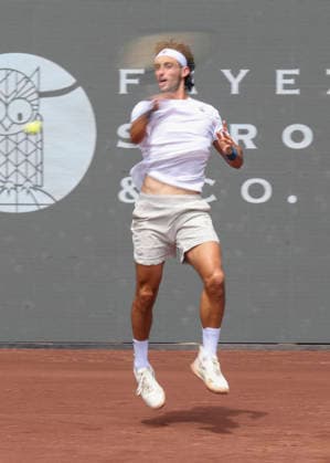HOUSTON, TX - APRIL 03: Thiago Agustin Tirante (ARG) in action during the singles quarterfinals of the Men™s Clay Court Championship on April 3, 2026 at River Oaks Country Club in Houston, Texas. (Photo by Leslie Plaza Johnson Icon Sportswire) TENNIS: APR 03 US Men s Clay Court Championship EDITORIAL USE ONLY Icon260403111