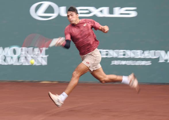 HOUSTON, TX - APRIL 03: Roman Andres Burruchaga (ARG) in action during the singles quarterfinals of the Men™s Clay Court Championship on April 3, 2026 at River Oaks Country Club in Houston, Texas. (Photo by Leslie Plaza Johnson Icon Sportswire) TENNIS: APR 03 US Men s Clay Court Championship EDITORIAL USE ONLY Icon260403032