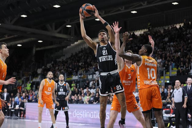21 Derrick ALSTON JR. Virtus Bologna Match BASKETBALL - EUROLEAGUE Virtus Bologna vs Valencia Basket 03-04-2026 10 Omari Moore Valencia Basket Match BASKETBALL - EUROLEAGUE Virtus Bologna vs Valencia Basket 03-04-2026 during Virtus Bologna vs Valencia BC, Basketball Euroleague match in Bologna, Italy, April 03 2026  Copyright: xValentinoxOrsini IPAxSportx xipa-agency.netx xx IPA_73742174 IPA_Agency_IPA73742174