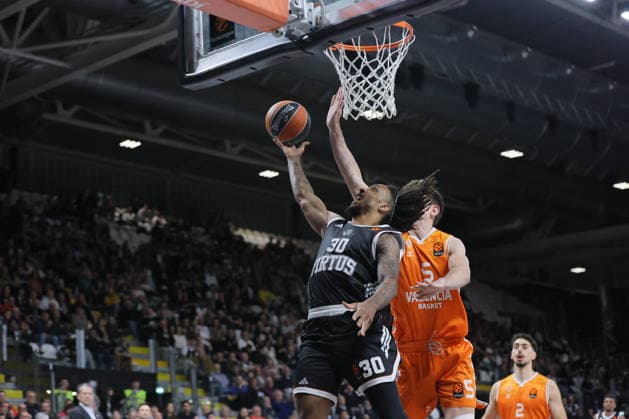 30 Matthew MORGAN Virtus Bologna Match BASKETBALL - EUROLEAGUE Virtus Bologna vs Valencia Basket 03-04-2026 05 Sergio De Larrea Valencia Basket Match BASKETBALL - EUROLEAGUE Virtus Bologna vs Valencia Basket 03-04-2026 during Virtus Bologna vs Valencia BC, Basketball Euroleague match in Bologna, Italy, April 03 2026  Copyright: xValentinoxOrsini IPAxSportx xipa-agency.netx xx IPA_73742191 IPA_Agency_IPA73742191