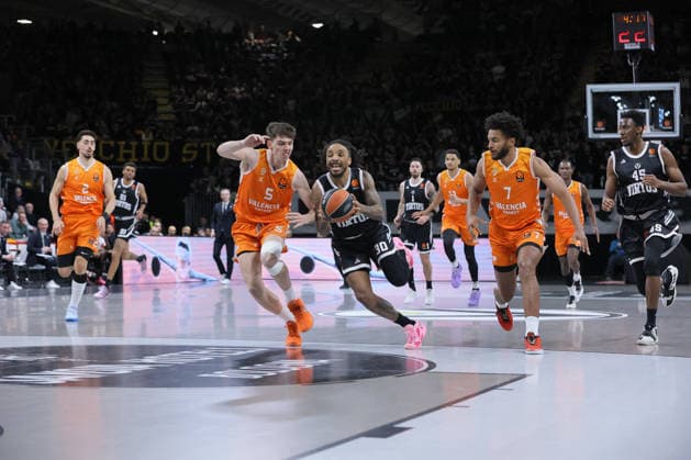 BASKET - Euroleague - Virtus Bologna vs Valencia BC 30 Matthew MORGAN Virtus Bologna Match BASKETBALL - EUROLEAGUE Virtus Bologna vs Valencia Basket 03-04-2026 05 Sergio De Larrea Valencia Basket Match BASKETBALL - EUROLEAGUE Virtus Bologna vs Valencia Basket 03-04-2026 during Virtus Bologna vs Valencia BC, Basketball Euroleague match in Bologna, Italy, April 03 2026 Bologna Italy  Copyright: xIPAxSport ABACAx