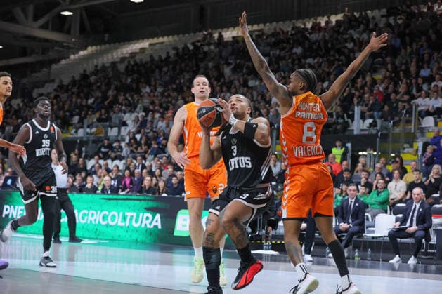 BASKET - Euroleague - Virtus Bologna vs Valencia BC 03 Carsen EDWARDS Virtus Bologna Match BASKETBALL - EUROLEAGUE Virtus Bologna vs Valencia Basket 03-04-2026 08 Jean Montero Valencia Basket Match BASKETBALL - EUROLEAGUE Virtus Bologna vs Valencia Basket 03-04-2026 during Virtus Bologna vs Valencia BC, Basketball Euroleague match in Bologna, Italy, April 03 2026 Bologna Italy  Copyright: xIPAxSport ABACAx