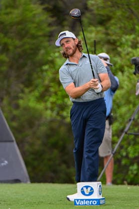 SAN ANTONIO, TX - APRIL 03: Tommy Fleetwood (ENG) watches his tee shot on 12 during the second round of the Valero Texas Open on April 3, 2026, at the AT&T Oaks Course at TPC San Antonio, San Antonio, Texas. (Photo by Ken Murray Icon Sportswire) GOLF: APR 03 PGA, Golf Herren Valero Texas Open EDITORIAL USE ONLY Icon2604030422