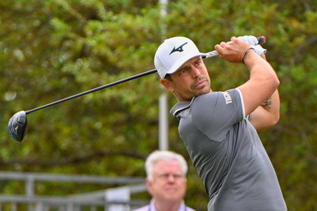 SAN ANTONIO, TX - APRIL 03: Adrien Saddier (FRA) watches his tee shot on 10 during the second round of the Valero Texas Open on April 3, 2026, at the AT&T Oaks Course at TPC San Antonio, San Antonio, Texas. (Photo by Ken Murray Icon Sportswire) GOLF: APR 03 PGA, Golf Herren Valero Texas Open EDITORIAL USE ONLY Icon2604030102