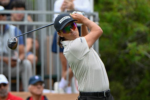 SAN ANTONIO, TX - APRIL 03: Rickie Fowler (USA) watches his tee shot on 1 during the second round of the Valero Texas Open on April 3, 2026, at the AT&T Oaks Course at TPC San Antonio, San Antonio, Texas. (Photo by Ken Murray Icon Sportswire) GOLF: APR 03 PGA, Golf Herren Valero Texas Open EDITORIAL USE ONLY Icon2604030182