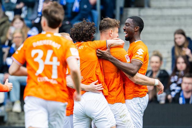 04 04 2026 Soccer, 2025 2026, 2 Bundesliga, Matchday 28, DSC Arminia Bielefeld SV Darmstadt 98 Cheering after the goal to 0 1 by Matej Maglica Darmstadt , R Patric Pfeiffer Darmstadt DFL REGULATIONS PROHIBIT ANY USE OF PHOTOGRAPHS AS IMAGE SEQUENCES AND OR QUASI VIDEO