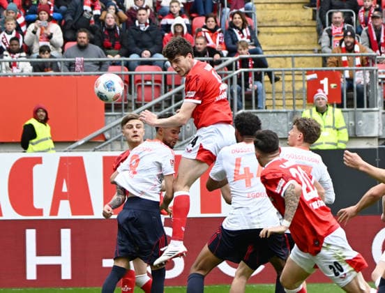 Soccer 2 Bundesliga Season 2025 26 1 FC Kaiserslautern 04 04 2026 Fritz Walter Stadion 1 FC Kaiserslautern fck Fortuna Düsseldorf dus header by Jacob RASMUSSEN 1 FC Kaiserslautern just misses the goal 1 FC Kaiserslautern