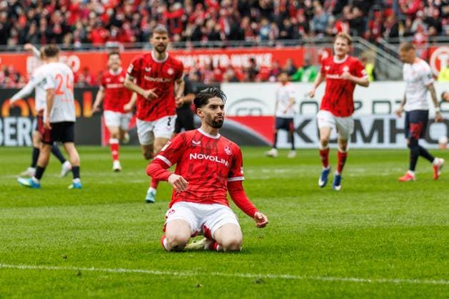 Semi Sahin 1 FC Kaiserslautern celebrates the goal for 2 0, 1 FC Kaiserslautern vs Fortuna Duesseldorf, Football, 2 Bundesliga, Matchday 28, Season 2025 2026, 04 04 2026 1 FC Kaiserslautern vs Fortuna Duesseldorf, Football, 2 Bundesliga, Matchday 28, Season 2025 2026, 04 04 2026 Copyright: xEibner-Pressefoto AlexanderxNeisx EP_ANS