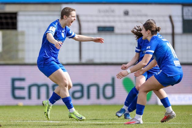 from left goal scorer Sarah Preuß Preuss, SV Meppen, 11 and Anouk Blaschka SV Meppen, 10 with goal celebration, jubilation, cheering, optimistic, game scene, highlight, joy about the goal to 1 1, THE DFB REGULATIONS PROHIBIT ANY USE OF PHOTOGRAPHS AS IMAGE SEQUENCES AND OR QUASI VIDEO , 04 04 2026, Meppen Germany , Football, 2 Womens Bundesliga, SV Meppen SC Sand xobx