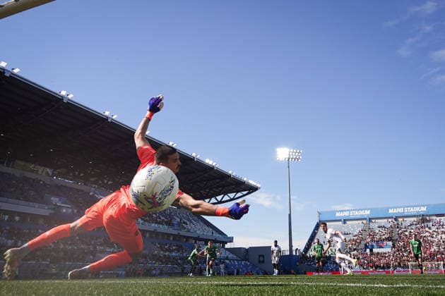 Cagliari s Sebastiano Esposito goal 0-1 during the Serie A soccer match between Sassuolo and Cagliari at the Mapei Stadium CittÃ del Tricolore in Reggio Emilia, north Italy - Saturday, April 4, 2026 - - Soccer -  Copyright: xMassimoxPaolone LaPressex