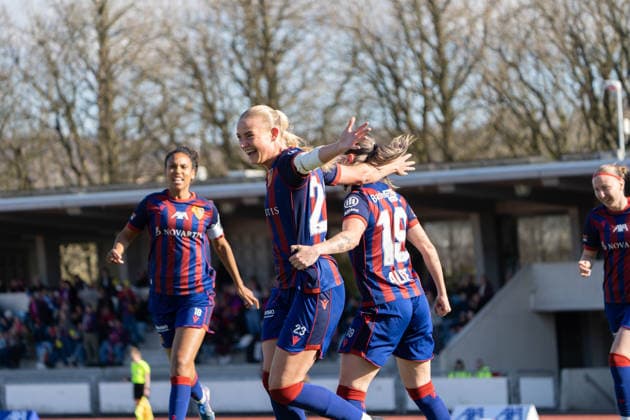 Switzerland AXA Women s Super League FC Basel vs Servette FC ChÃªnois FÃ minin, Leichtathletikstadion, Basel Anna Krog 23 FC Basel Jubel Copyright: xMelinaxFeldges xSteinsiek.chx