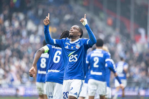 Joie des joueurs de l equipe de Racing Strasbourg apres le but de Martial Godo 20 (RCS) FOOTBALL : Racing Strasbourg (RCS) vs Nice - ligue 1 - Strasbourg - 04 04 26  Copyright: xelyxandroxcegarrax