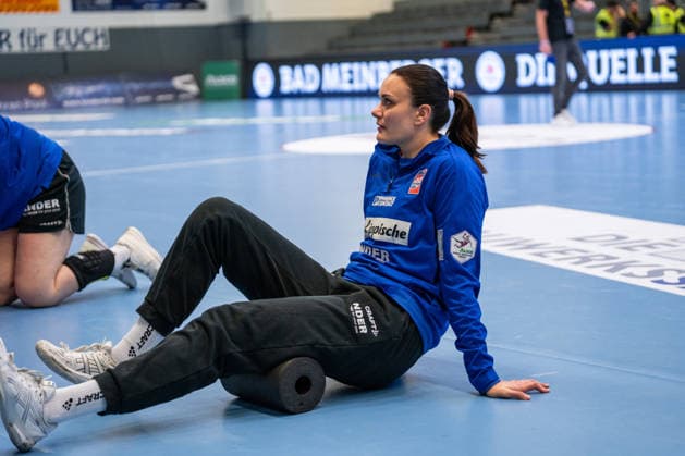 HSG Blomberg Lippe GER vs Borussia Dortmund GER , Handball, 1 Handball Bundesliga Frauen, 22 Spieltag, 4 4 2026, Saision 2025 2026, Blomberg Nicole Roth HSG Blomberg Lippe, 61 beim Aufwaermen Blomberg Sporthalle an der Ulmenallee Germany