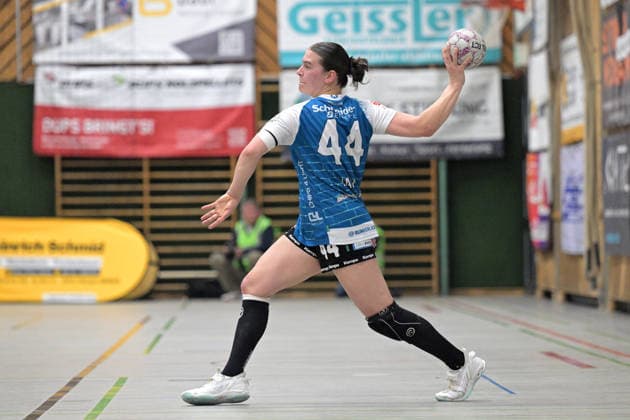 Melina Hahn ESV 1927 Regensburg, 44 am with ball TG Nuertingen vs ESV 1927 Regensburg, Alsco Handball 2 Bundesliga Women, 23 league matchday, season 2025 2026, 04 04 2026 TG Nuertingen vs ESV 1927 Regensburg, Alsco Handball 2 Bundesliga Women, 23 league matchday, season 2025 2026, 04 04 2026 Nuertingen Copyright: xEibner-Pressefotox TobiasxBaurx EP_TBR