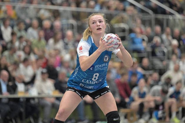 Franziska Peter ESV 1927 Regensburg, 08 at 7 meter TG Nuertingen vs ESV 1927 Regensburg, Alsco Handball 2 Bundesliga Women, 23 league matchday, season 2025 2026, 04 04 2026 TG Nuertingen vs ESV 1927 Regensburg, Alsco Handball 2 Bundesliga Women, 23 league matchday, season 2025 2026, 04 04 2026 Nuertingen Copyright: xEibner-Pressefotox TobiasxBaurx EP_TBR