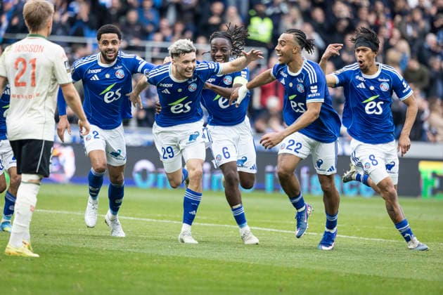 FOOTBALL : Racing Strasbourg (RCS) vs Nice - ligue 1 - Strasbourg - 04 04 26 Joie des joueurs de l equipe de Racing Strasbourg apres le but de Samir El Mourabet 29  Copyright: xelyxandroxcegarrax