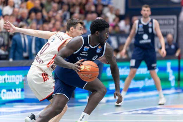 Nenad Dimitrijevic FCBB, 0 , Khyri Thomas MBC, 0 , Syntainics MBC vs FC Bayern Muenchen Basketball, Basketball, 1 Bundesliga, Men, 28 Matchday, Season 2025 26, 04 04 2026 Weißenfels Stadthalle Sachsen Anhalt Germany