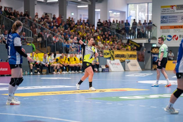 HSG Blomberg Lippe GER vs Borussia Dortmund GER , Handball, 1 Handball Bundesliga Women, 22 Matchday, 4 4 2026, Season 2025 2026, Blomberg Alina Grijseels Borussia Dortmund, 04 at match setup Blomberg Sporthalle an der Ulmenallee Germany