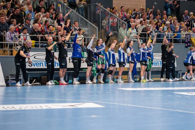 HSG Blomberg Lippe GER vs Borussia Dortmund GER , Handball, 1 Handball Bundesliga Women, 22 Matchday, 4 4 2026, Season 2025 2026, Blomberg The team of HSG Blomberg Lippe GER cheers after a goal Blomberg Sporthalle an der Ulmenallee Germany
