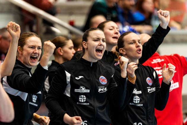 04 04 2026, GER, Handball, Women, Season 2025 2026, Alsco 1 Bl, 22 Matchday, Thueringer HC HSG Bensheim Auerbach Flames Christina Loevgren Hallberg Thueringer HC,1 , Anna Szabo Thueringer HC,26 , 99947 Bad Langensalza Salza Halle Sporthalle Mehrz Thüringen Germany