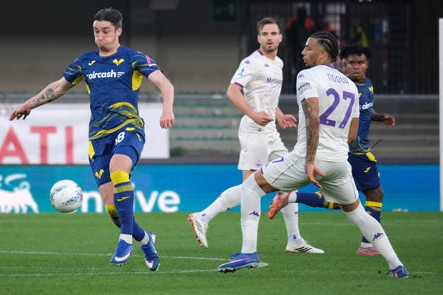 Hellas Verona FC v ACF Fiorentina - Serie A Kieron Bowie of Hellas Verona FC carries the ball during the soccer match between Hellas Verona FC and ACF Fiorentina, MD31 of the Serie A Enilive Italian soccer championship 2025 2026 at Marcantonio Bentegodi Stadium in Verona, Italy, on April 4, 2026. Verona Italy Italy  Copyright: xRobertoxTommasinix originalFilename:tommasini-hellasve260404_npvVk.jpg