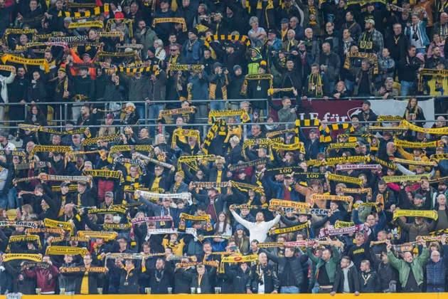 04 04 2026, xomx, Soccer 2 Bundesliga, Dynamo Dresden Hertha BSC Berlin v l Fans SGD DFL DFB REGULATIONS PROHIBIT ANY USE OF PHOTOGRAPHS as IMAGE SEQUENCES and or QUASI VIDEO Dresden
