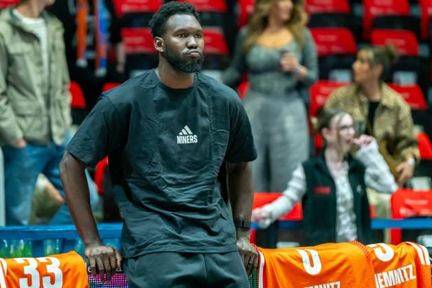 Chemnitz, Germany 04 April 2026 1 BBL 2025 2026 Niners Chemnitz against Telekom Baskets Bonn In the picture Amadou Sow 99 injured Copyright: xFotostandx xNachtigallx