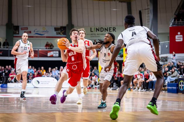 Barmer 2 Basketball Bundesliga ProA Bayer Giants Leverkusen vs RheinStars Cologne, 04 04 26 Leverkusen, 04 04 26 Jasper Günther RheinStars Cologne, 6 during the game of the Barmer 2 Basketball Bundesliga ProA Bayer Giants Leverkusen vs RheinStars Cologne at the Ostermann Arena in Leverkusen Copyright: xBEAUTIFULxSPORTS LeahxKohringx