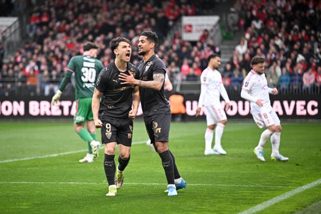 Stade Brestois 29 v Stade Rennais FC - Ligue 1 McDonald s 2025 2026 10 Ludovic BLAS (srfc) - 09 Esteban LEPAUL (srfc) during the Ligue 1 McDonald s match between Brest and Rennes at Stade Francis Le Ble on April 4, 2026 in Brest, France. Brest France  Copyright: xFEPx 776348345