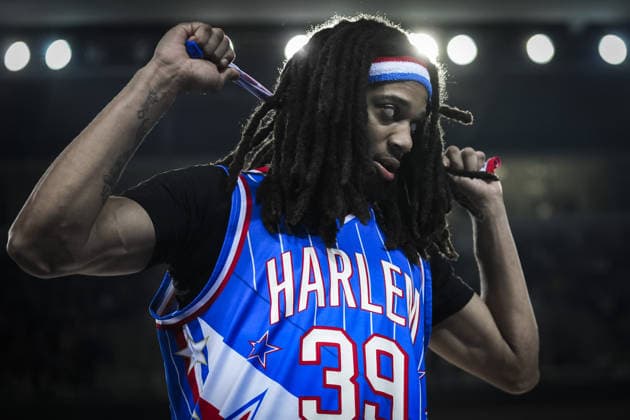 Harlem Globetrotters perform in Ankara as part of centenary tour ANKARA, TURKIYE - APRIL 4: Harlem Globetrotters, the American basketball team known as the exhibition basketball team, perform a show as part of their 100th-anniversary tour at the Ankara Sports Hall in Ankara, Turkiye on April 4, 2026. Dilara Irem Sancar Anadolu Ankara Turkey. Editorial use only. Please get in touch for any other usage.  Copyright: x2026xAnadoluxDilaraxÄ°remxSancarx