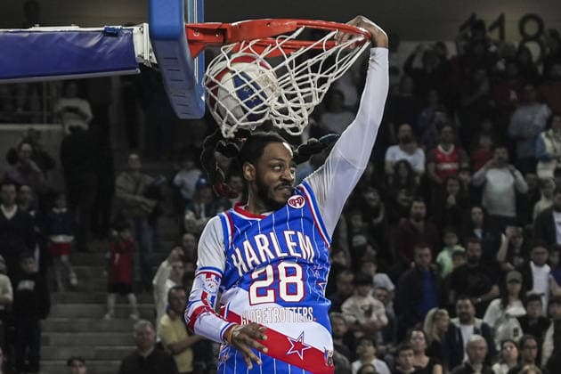 Harlem Globetrotters perform in Ankara as part of centenary tour ANKARA, TURKIYE - APRIL 4: Harlem Globetrotters, the American basketball team known as the exhibition basketball team, perform a show as part of their 100th-anniversary tour at the Ankara Sports Hall in Ankara, Turkiye on April 4, 2026. Dilara Irem Sancar Anadolu Ankara Turkey. Editorial use only. Please get in touch for any other usage.  Copyright: x2026xAnadoluxDilaraxÄ°remxSancarx