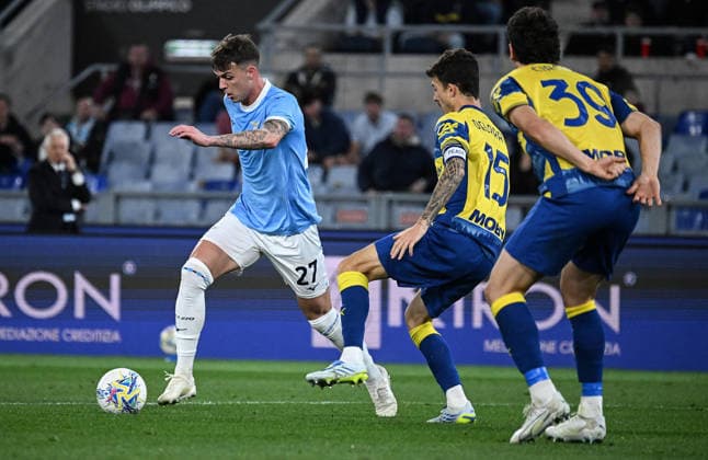 April 4, 2026, Rome, Italy: Lazio™s Daniel Maldini (L) in action during the Serie A soccer match between SS Lazio and Parma at the Olimpico stadium in Rome, Italy, 4 April 2026. ANSA RICCARDO ANTIMIANI. Soccer: Serie A; Lazio Vs Parma  - ZUMAa110 20260404_zaf_a110_036 Copyright: xRiccardoxAntimianix