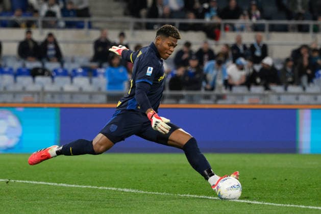 Parmaâ??s goalkeeper Zion Suzuki during the Italian Football Championship League A 2025 2026 match between SS Lazio vs Parma Calcio at the Olimpic Stadium in Rome on 04 April 2026.  Copyright: xFabrizioxCorradetti IPAxSportx xipa-agency.netx xx IPA_73758829 IPA_Agency_IPA73758829