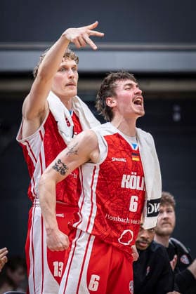 Barmer 2 Basketball Bundesliga ProA Bayer Giants Leverkusen vs RheinStars Koeln, 04 04 26 Leverkusen, 04 04 26 Adam Paige RheinStars Cologne, 13 and Jasper Günther RheinStars Cologne, 6 are happy during the game of the Barmer 2 Basketball Bundesliga ProA Bayer Giants Leverkusen vs RheinStars Koeln at the Ostermann Arena in Leverkusen Copyright: xBEAUTIFULxSPORTS LeahxKohringx
