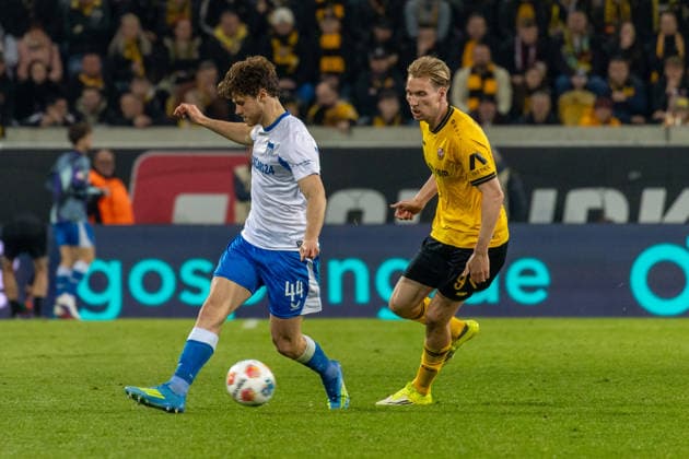 04 04 2026, Germany, Soccer, Dynamo Dresden vs Hertha BSC, Matchday 28, Season 2025 2026, Rudolf Harbig Stadion Gechter Linus Hertha BSC, 44 , Vermeij Vincent Dynamo Dresden, 9 Copyright: xMichellexLukax