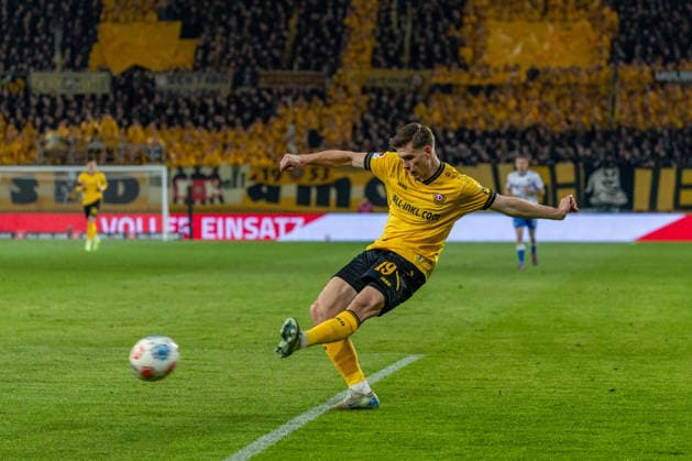 04 04 2026, Germany, Soccer, Dynamo Dresden vs Hertha BSC, Matchday 28, Season 2025 2026, Rudolf Harbig Stadion Rossipal Alexander Dynamo Dresden, 19 Copyright: xMichellexLukax