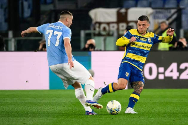 Adam Marusic of SS Lazio and Adrian Benedyczak of Parma Calcio during the Serie A 2025 2026 football match between SS Lazio and Parma Calcio at Stadio Olimpico in Rome (Italy), April 4, 2026. AndreaxStaccioli