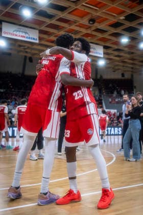 Barmer 2 Basketball Bundesliga ProA Bayer Giants Leverkusen vs RheinStars Koeln, 04 04 26 Leverkusen, 04 04 26 Kenny Andre Baptiste RheinStars Cologne, 39 and Michael Jordan Miller RheinStars Cologne, 23 before the game during the Barmer 2 Basketball Bundesliga ProA Bayer Giants Leverkusen vs RheinStars Koeln game at the Ostermann Arena in Leverkusen Copyright: xBEAUTIFULxSPORTS LeahxKohringx