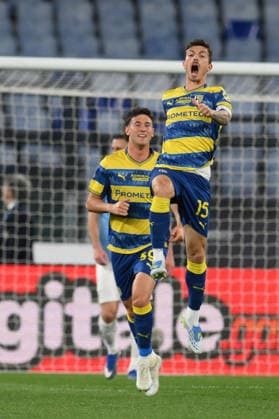 CALCIO - Serie A - SS Lazio vs Parma Calcio Enrico Delprato of Parma celebrates after scoring goal for 0-1 during the match of 31th day of the Serie A Championship between S.S.Lazio and Parma at the Olimpico Stadium on Apr 4, 2026 in Rome, Italy. during SS Lazio vs Parma Calcio, Italian soccer Serie A match in Rome, Italy, April 04 2026 Rome Italy  Copyright: xIPAxSport ABACAx