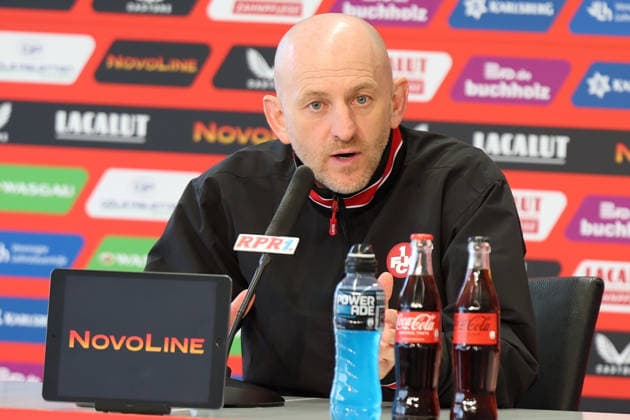 04 04 2026, xrekx, Fußball 2 Bundesliga, 1 FC Kaiserslautern Fortuna Düsseldorf v l Pressekonferenz Torsten Lieberknecht Trainer 1 FC Kaiserslautern DFL DFB REGULATIONS PROHIBIT ANY USE OF PHOTOGRAPHS as IMAGE SEQUENCES and or QUASI VIDEO Kaiserslautern