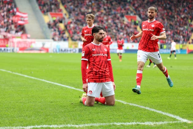 04 04 2026, xrekx, Fußball 2 Bundesliga, 1 FC Kaiserslautern Fortuna Düsseldorf v l Torjubel nach dem Tor zum celebrating the goal celebrate 2 0 durch Semih Sahin 1 FC Kaiserslautern DFL DFB REGULATIONS PROHIBIT ANY USE OF PHOTOGRAPHS as IMAGE SEQUENCES and or QUASI VIDEO Kaiserslautern