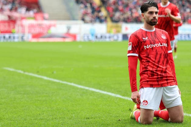 04 04 2026, xrekx, Fußball 2 Bundesliga, 1 FC Kaiserslautern Fortuna Düsseldorf v l Torjubel nach dem Tor zum celebrating the goal celebrate 2 0 durch Semih Sahin 1 FC Kaiserslautern DFL DFB REGULATIONS PROHIBIT ANY USE OF PHOTOGRAPHS as IMAGE SEQUENCES and or QUASI VIDEO Kaiserslautern