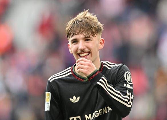Sport Bilder des Tages #2 Lennart Karl (Bayern München) Gestik, Geste. Fussball 1. Bundesliga, 28.Spieltag, SC Freiburg - FC Bayern München 2:3, am 04.04.2026 in Freiburg Deutschland. DFL regulations prohibit any use of photographs as image sequences and or quasi-video Â *** Lennart Karl Bayern Munich Gesture, Gesture Football 1 Bundesliga, 28 Matchday, SC Freiburg FC Bayern Munich 2 3, on 04 04 2026 in Freiburg Germany DFL regulations prohibit any use of photographs as image sequences and or quasi video Â