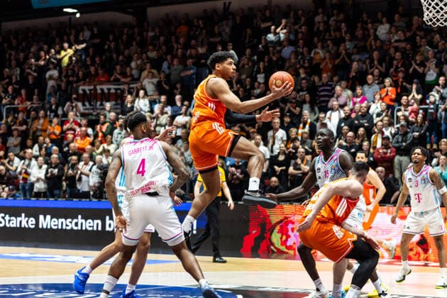 GER, easy Credit Basketball Bundesliga, Niners Chemnitz Telekom Baskets Bonn 04 04 2026, Messe, Chemnitz, GER, easy Credit Basketball Bundesliga, Niners Chemnitz Telekom Baskets Bonn Kostja Mushidi Niners Chemnitz, 11 Foto Alexander Trienitz Chemnitz Messe Sachsen Germany