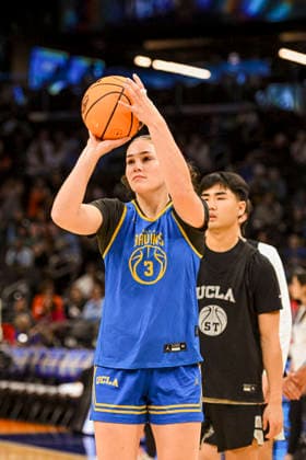NCAA, College League, USA Basketball: Final Four-UCLA press conference, PK, Pressekonferenz and Practice UCLA Bruins guard Christina Karamouzi Siegel (3) takes shots during an open NCAA Final Four practice at the Mortgage Matchup Center on April 4, 2026 in Phoenix Arizona. (Thomas Fernandez Image of Phoenix Arizona United States EDITORIAL USE ONLY Copyright: xImagexofxSportx ThomasxFernandezx iosphotos403975